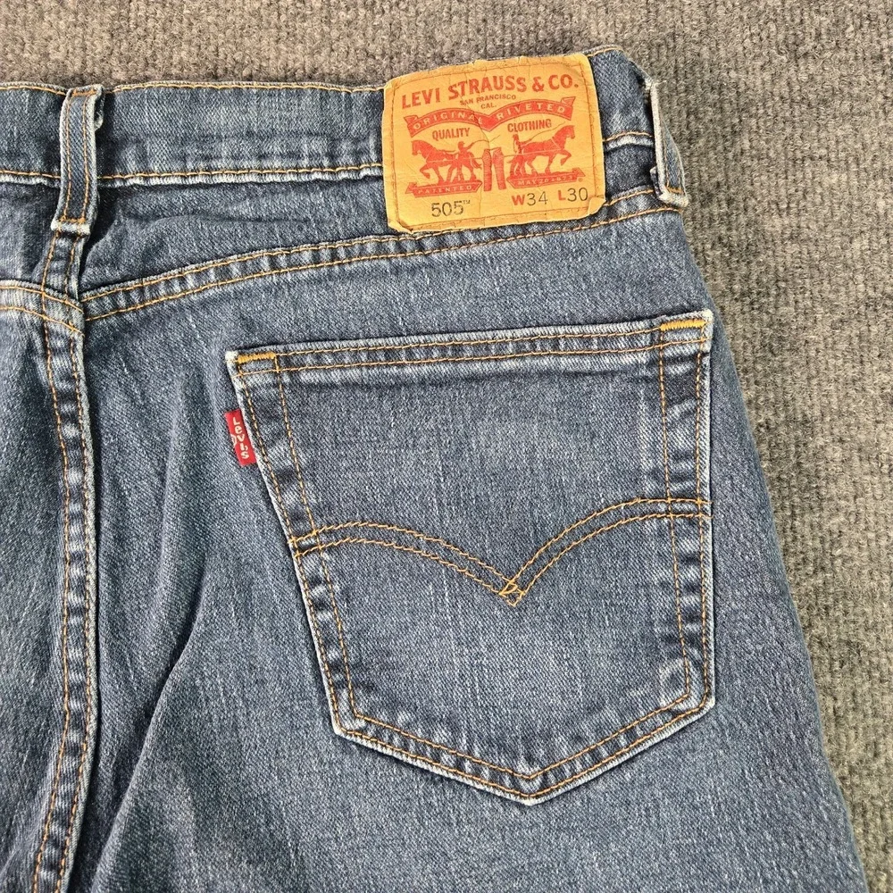 Levis 505 Regular Fit Straight Leg Mens Jeans 34x30 (34x28) Medium Wash Blue